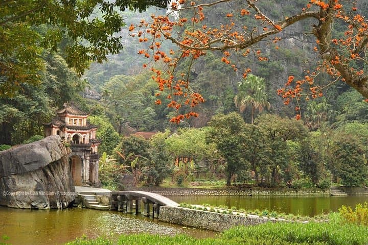 Luxury Private Tour to Mua Cave, Bich Dong & Trang An from Hanoi photo 4
