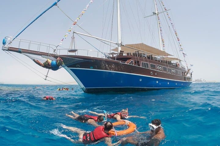 Pirates Sailing Boat Cruise to Turtle Bay from Port Ghalib — Marsa Alam Red Sea Snorkel photo 4