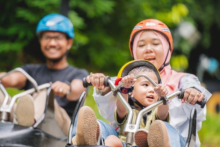 Skyline Luge Singapore — Race Sentosa’s Gravity-Fed Tracks and Skyride Views photo 3