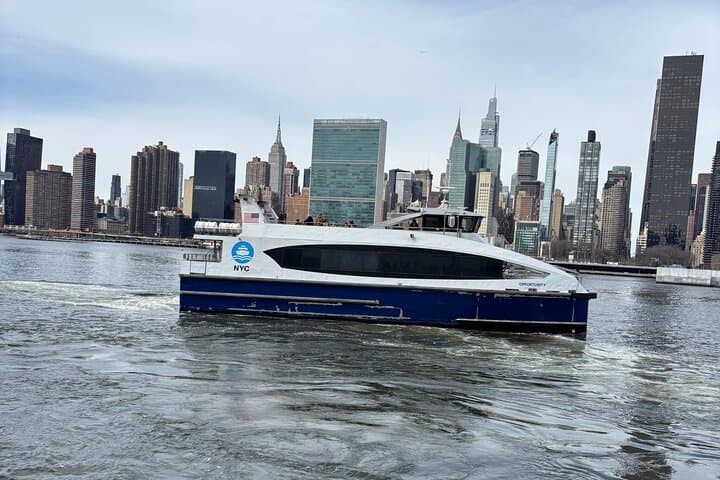 BQE Bike Tour: Brooklyn–Queens Waterfront Ride From Midtown photo 4