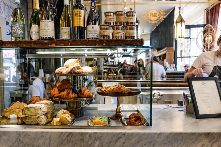 Savannah’s Sweet Streets: Historic Downtown Donut & Treats Walking Tour photo 4