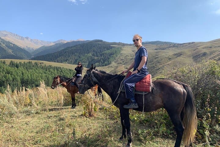 Horseback Riding in the Arashan Mountains from Bishkek — 2‑Hour Guided Scenic Ride photo 4