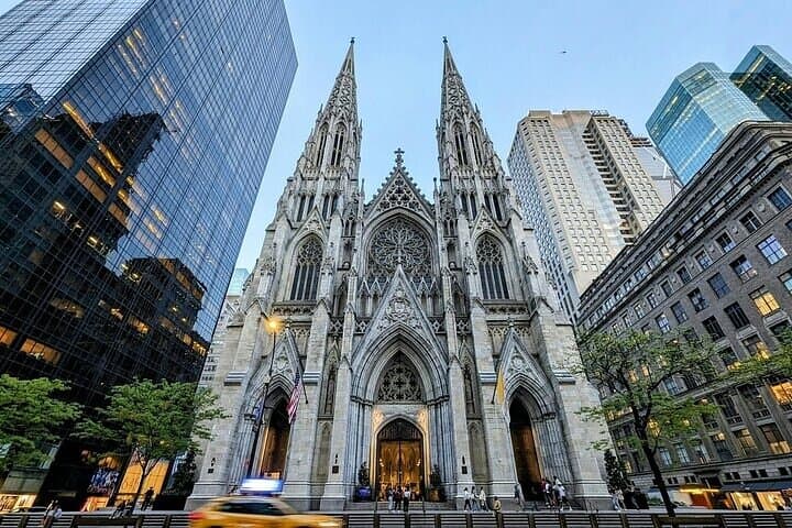 Fifth Avenue Walking Tour: Luxury, Landmarks & History in NYC