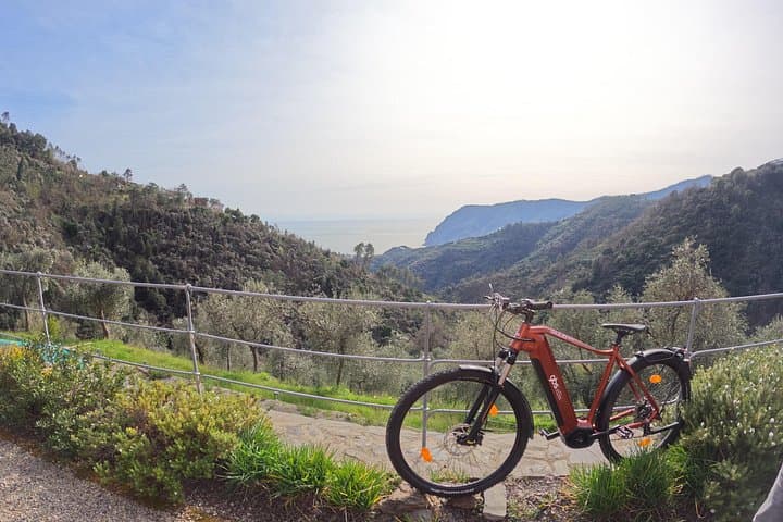 Cinque Terre E‑Bike Tour from Monterosso — Panoramic Electric Ride above the Villages photo 1