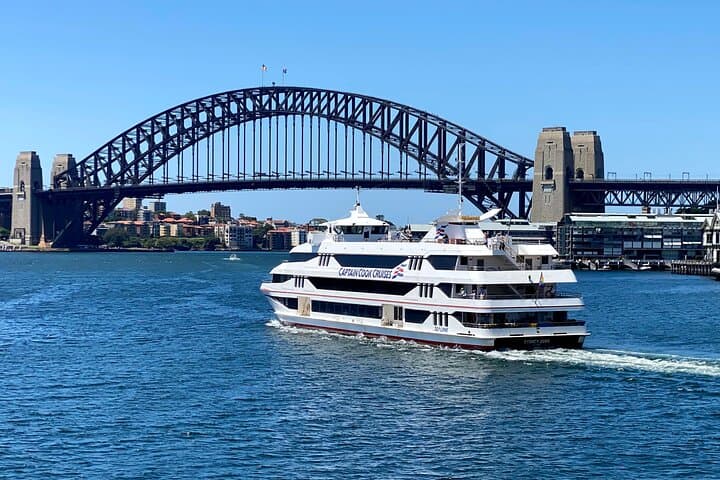 Sydney Private Day Tour: Harbour Views, Wildlife & Inside Opera House