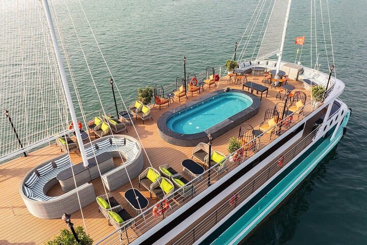 Luxury Amethyst Cruise: One-Day Halong Bay Tour to Luon Cave, Titov Island & Surprising Cave photo 2