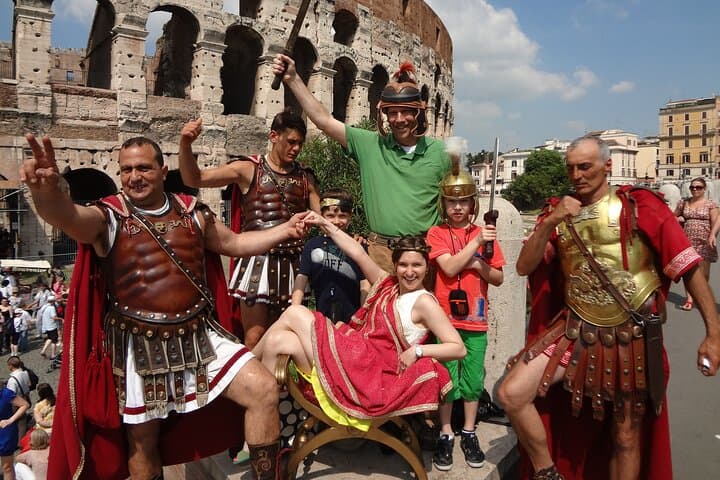 VIP Colosseum & Ancient Rome: Private Forum and Palatine Hill Tour