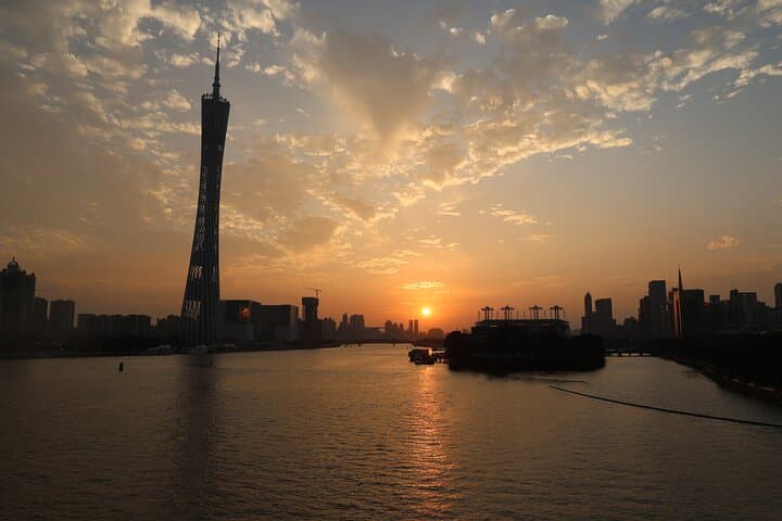 First-Day Guangzhou Private Tour: CBD Sights, Pearl River Views & Party Pier Nightlife photo 4