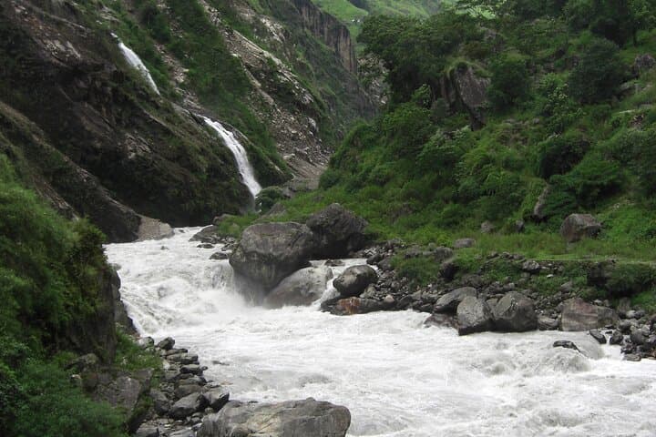 Manaslu Circuit Trek: 12-Day High-Altitude Loop from Kathmandu to Larkya La photo 3