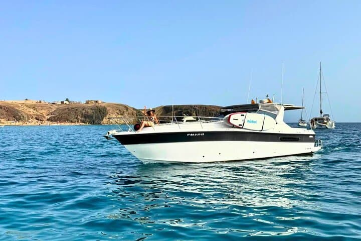 Private Yacht BBQ & Sunset Cruise to Papagayo Beaches, Lanzarote photo 4