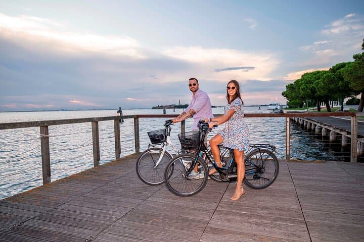 Full-Day Venice Bike Rental: Lido & Pellestrina Lagoon Loop photo 2
