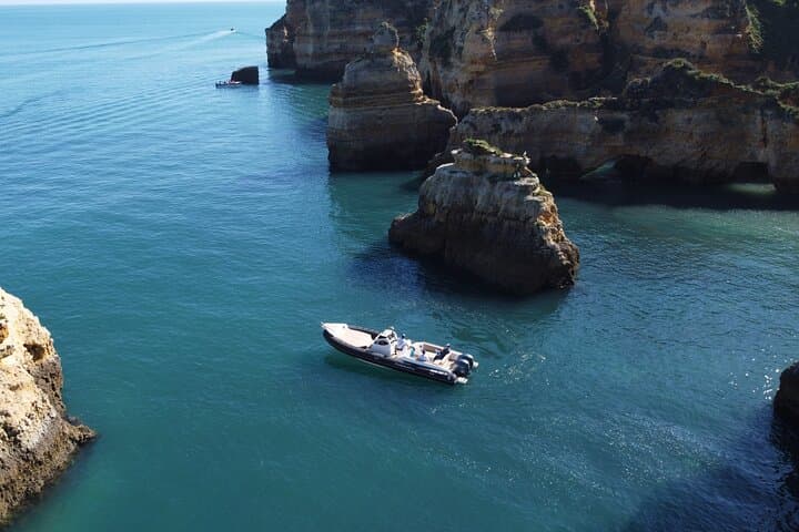 Private Speedboat Tour to Benagil Caves from Lagos, Algarve photo 5