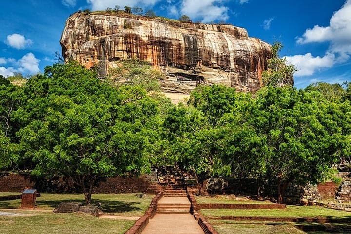 6-Day Tour of Sri Lanka: Cultural Triangle, Hill Country & Southern Coast photo 5