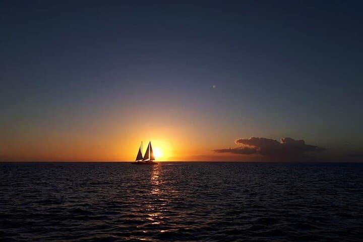 Barbados Sunset Snorkel Catamaran Cruise in Carlisle Bay photo 4