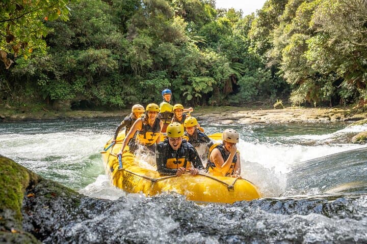 Kaituna River White Water Rafting from Rotorua: Tutea Falls, Grade 5 Rapids & Free Sauna photo 4