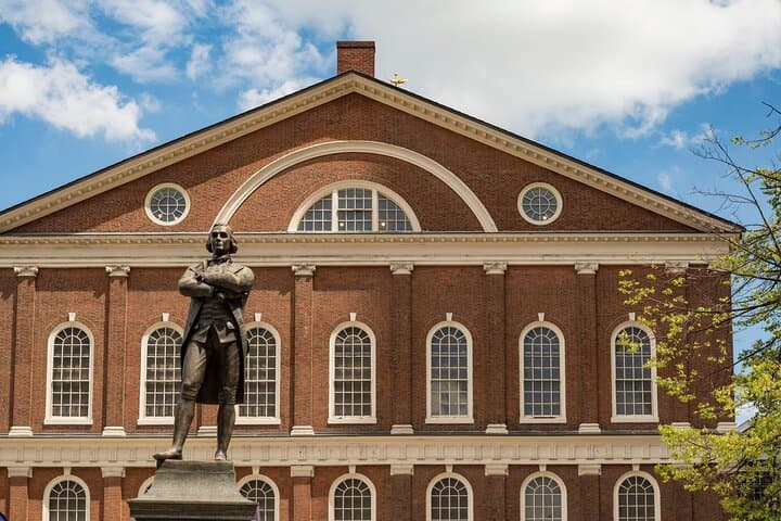 Explore Boston’s Freedom Trail: A Historic Walk with Brewery Lunch Experience