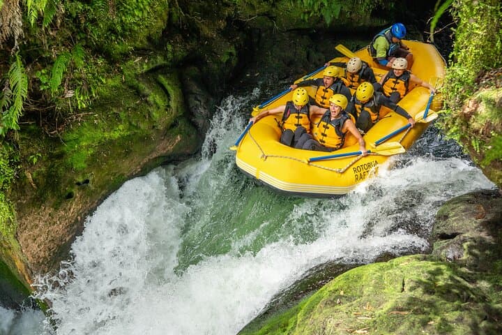 Kaituna River White Water Rafting from Rotorua: Tutea Falls, Grade 5 Rapids & Free Sauna photo 5