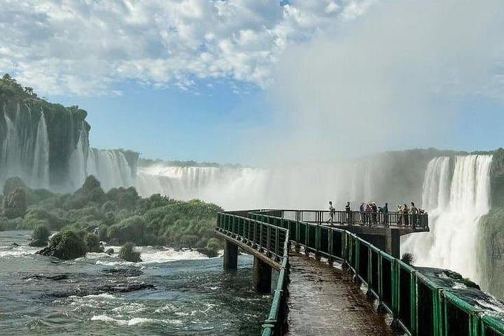 Private Day Tour Iguacu Falls: Brazil & Argentina in One Day photo 4