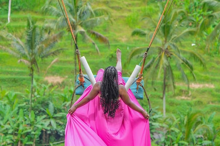 Ubud Day Tour: Bali Swing, Tegalalang Rice Terraces & Ubud Palace Guide photo 2