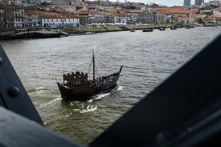 Porto Douro Bridges Cruise — 50-Min River Tour from Cais da Ribeira