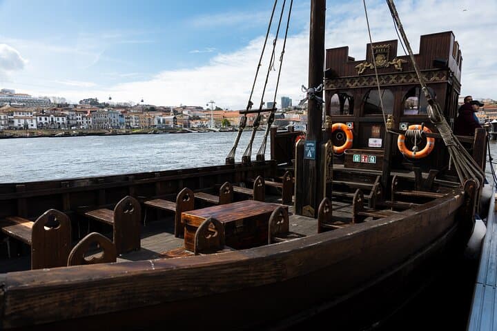 Porto Douro Bridges Cruise — 50-Min River Tour from Cais da Ribeira photo 2