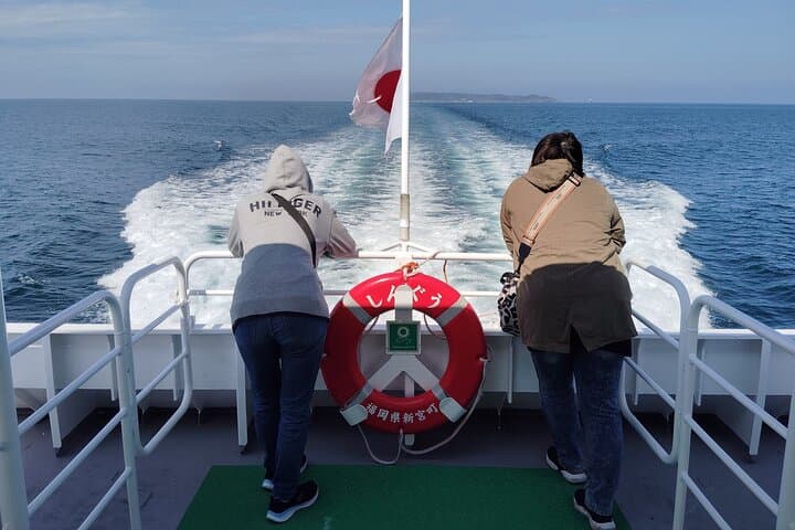 Ainoshima Island Tour: Cats, History & Nature from Hakata photo 4