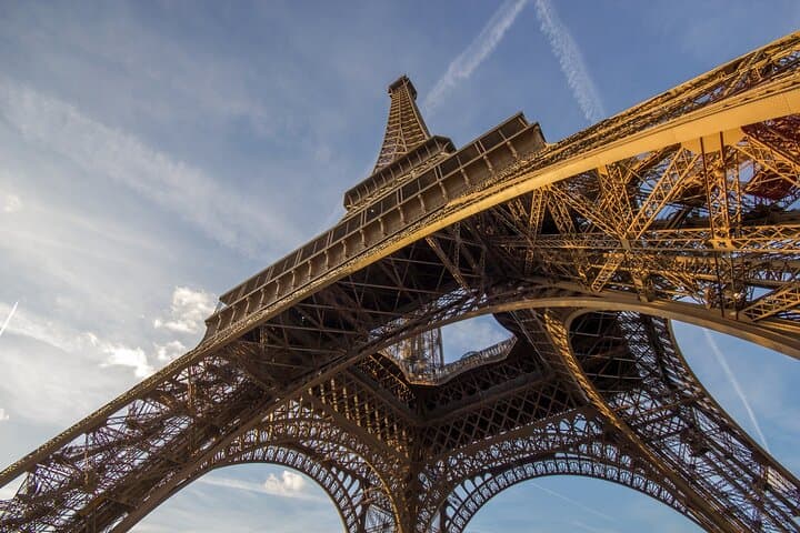 VIP Paris Experience: Eiffel Tower Lunch, Seine Cruise & Louvre Private Tour photo 4