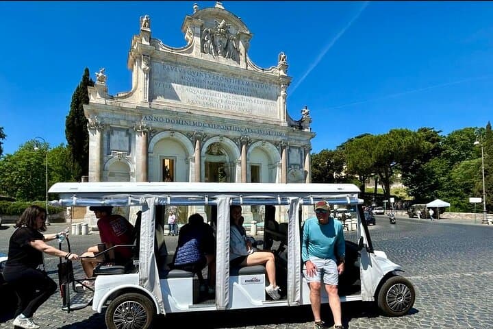 Rome Private Golf Cart Tour with Trastevere Wine & Food Tasting photo 3