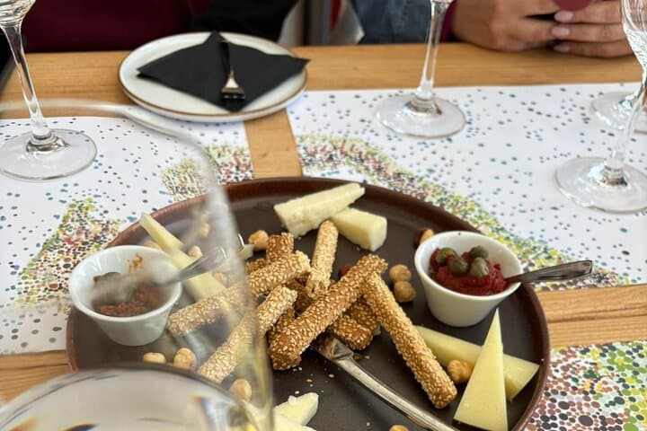 Santorini Breakfast Bliss: Thirassia Morning Wine Tasting & Cooking Class