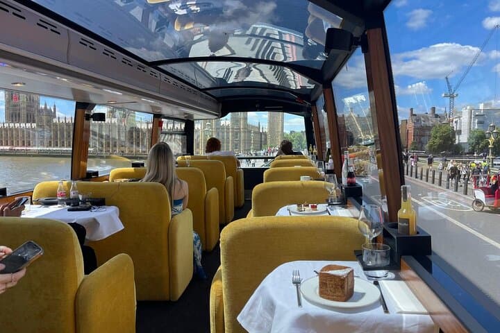 Best of London Champagne Sightseeing Bus: LE GRAND Panorama & Bubbles photo 1