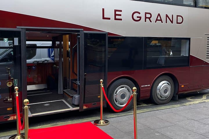 Best of London Champagne Sightseeing Bus: LE GRAND Panorama & Bubbles photo 3