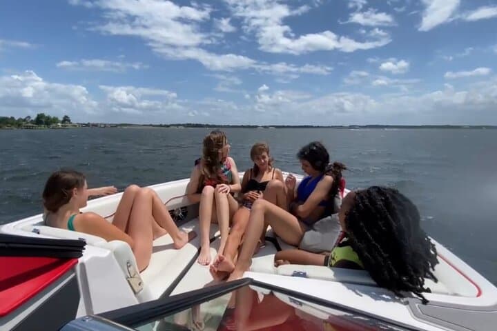 Private Lake Conroe Boat Charter: Custom Parties, Wakesurf & Sunset Cruises photo 5