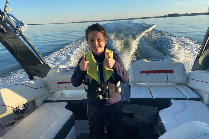 Private Lake Conroe Boat Charter: Custom Parties, Wakesurf & Sunset Cruises photo 4