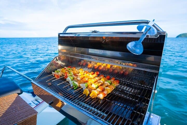 Private Catamaran Charter with Jacuzzi, Lunch & Drinks — Sosúa, Puerto Plata photo 3
