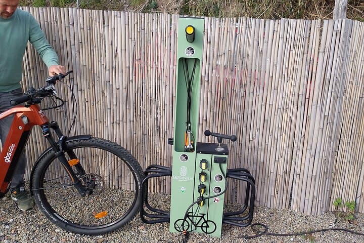 E-Bike Cinque Terre Farmhouse Tour: Monterosso Views & Agriturismo Aperitif photo 3
