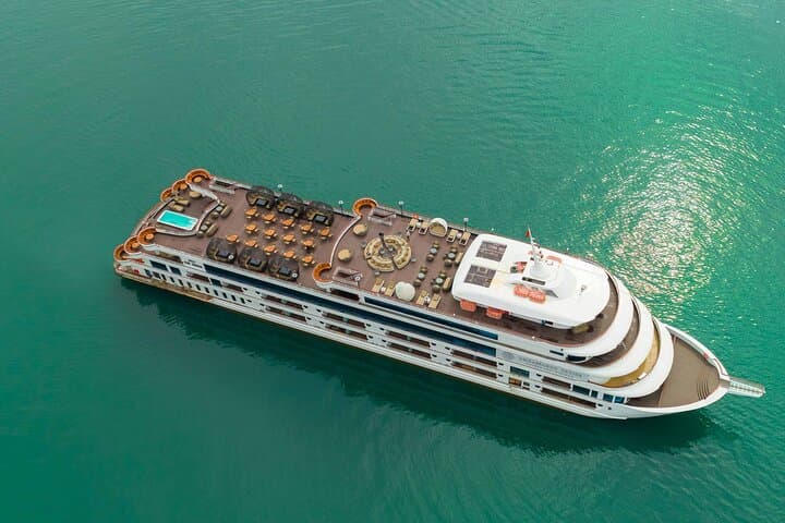 Full-Day Explore Halong Bay Cruise — Sung Sot, Titov & Luon Cave photo 4
