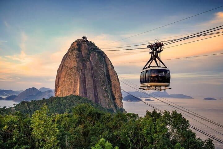 Sugarloaf, AquaRio & BioParque: Full-Day Rio Adventure with Cable Car and Wildlife