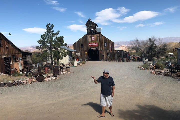 Small-Group Las Vegas Tour: Seven Magic Mountains, Nelson Ghost Town & Pioneer Saloon photo 3