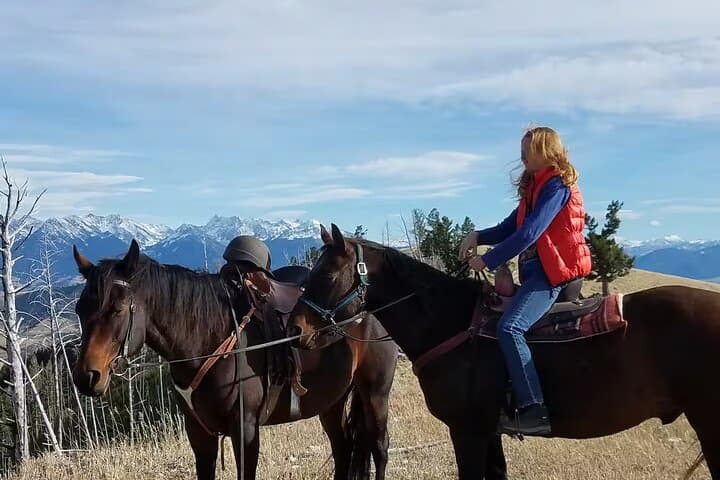 Chimney Rock Trail Ride: Horseback Through Paradise Valley’s Scenic Overlooks photo 3