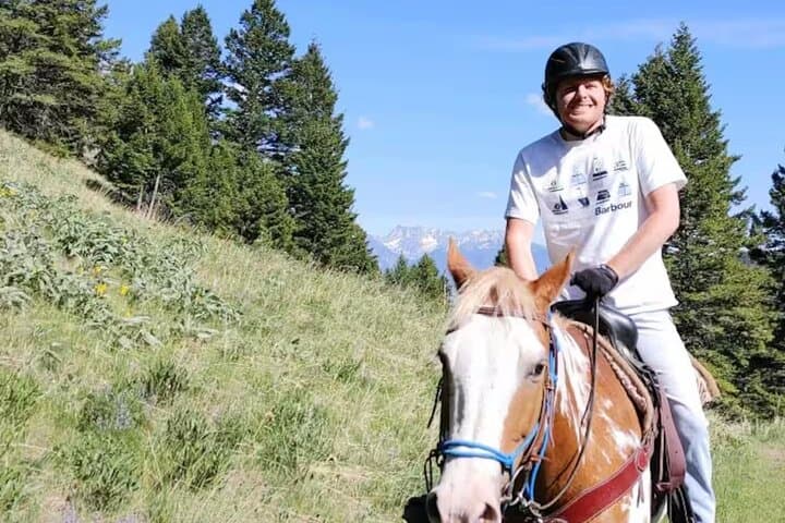 Chimney Rock Trail Ride: Horseback Through Paradise Valley’s Scenic Overlooks photo 4