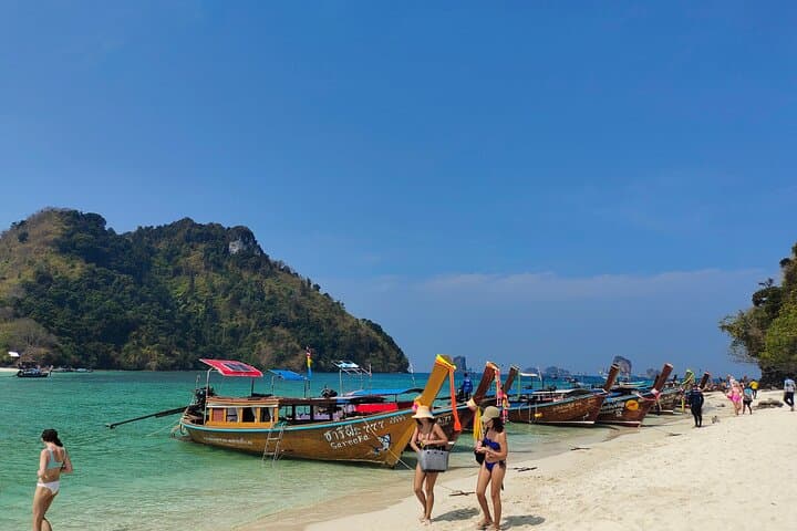 Private Longtail Boat Charter: Krabi 4-Island Snorkel & Railay Beach Day Trip photo 2