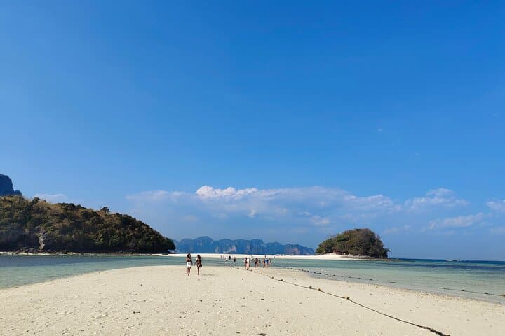 Private Longtail Boat Charter: Krabi 4-Island Snorkel & Railay Beach Day Trip photo 3