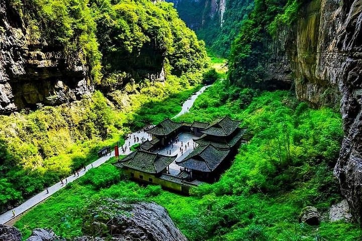 Wulong Karst Luxury Private Day Trip from Chongqing — Three Natural Bridges & Longshuixia photo 3