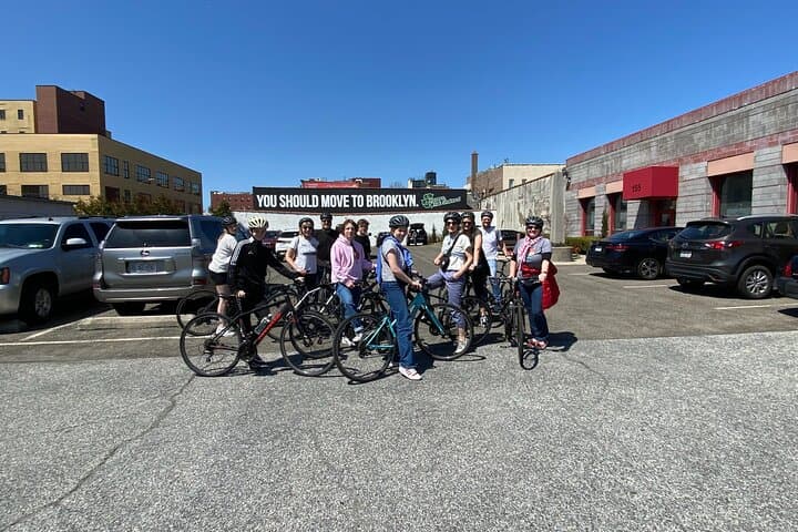 Williamsburg Brooklyn Bike Adventure: Guided Ride Through North Brooklyn photo 4