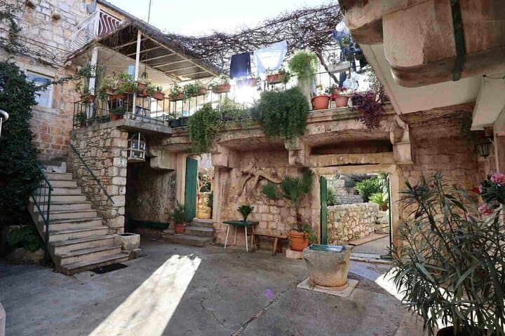 Hvar Half-Day Shore Excursion: Towns, Peka Lunch & Local Wine Tasting photo 4