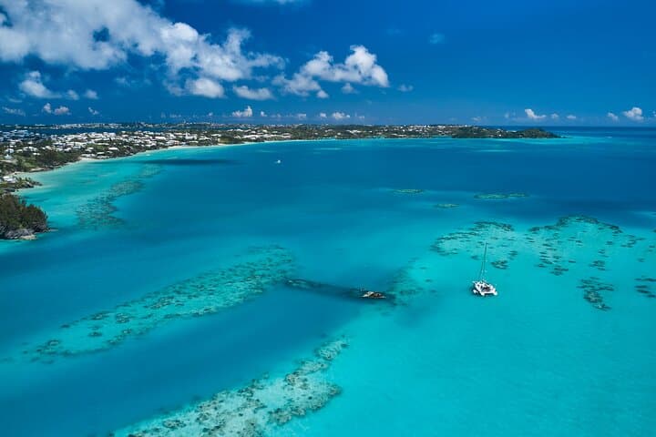 Private Catamaran Charter on Wyuna: Bermuda Snorkel, Paddle and Cliff-Jump photo 2