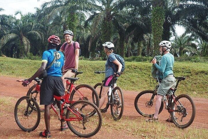 Cycling Bule Island: One-Day Kampala to Gabba Bike & Boat Safari