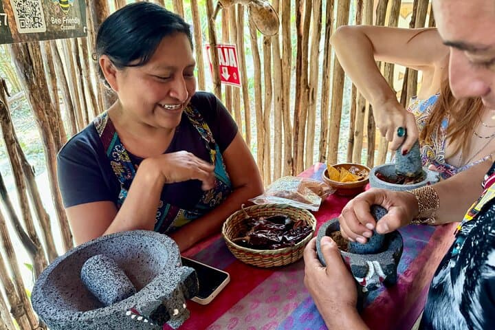 Cozumel Melipona Honey Tasting and Hands-On Jungle Chocolate Workshop photo 2