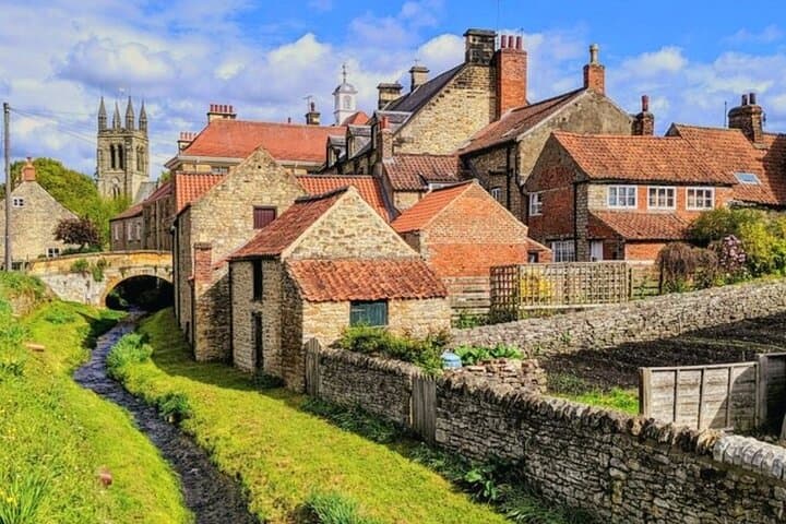 Exploring North York Moors: A Small Group Day Trip to Whitby and Beyond