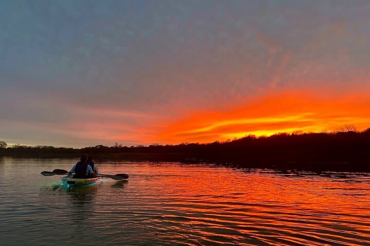 Sunset & Glow Kayaking on Grapevine Lake — Guided LED Night Paddle